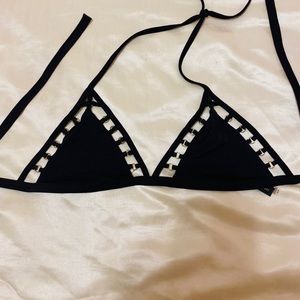 VS Black triangle top